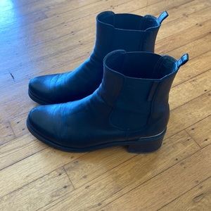 Chelsea boots in great condition